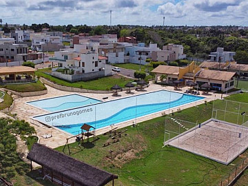 Terreno em Condom�nio � Venda